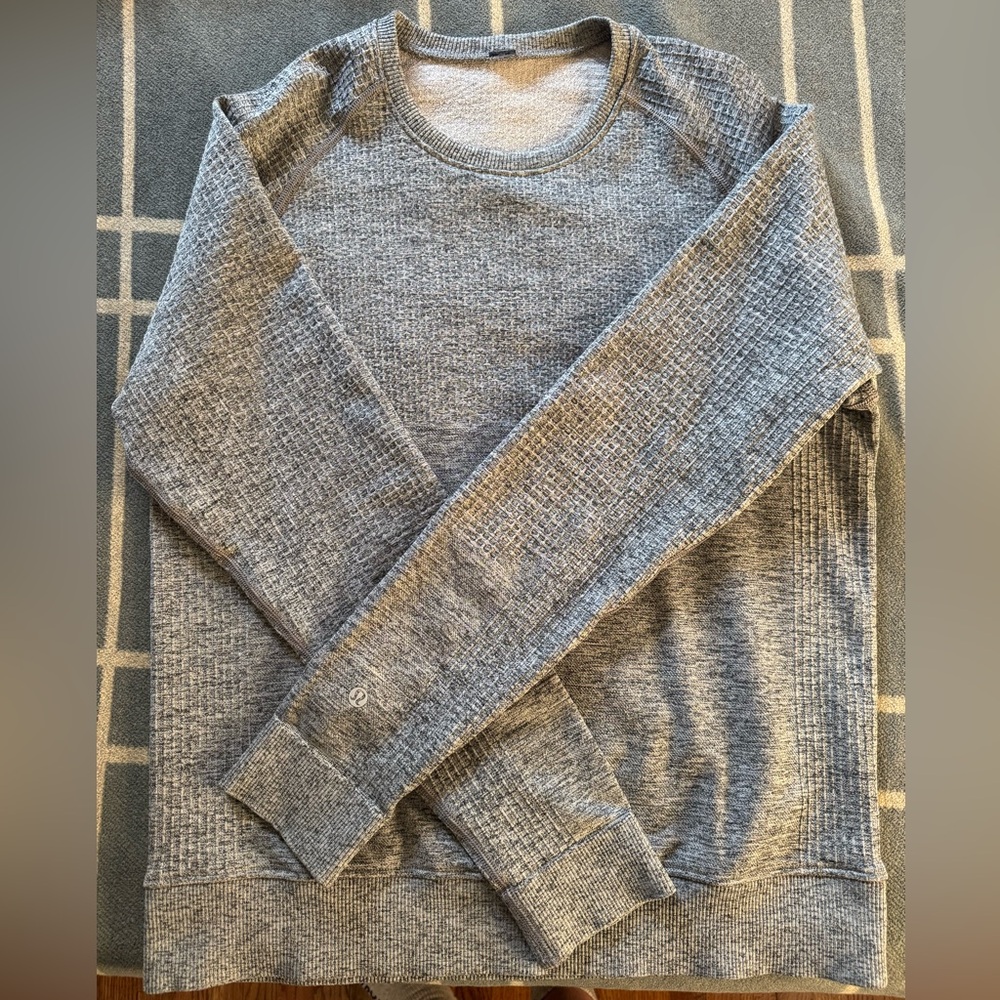 Lululemon Engineered Warmth Long Sleeve Crew Men’s size Medium